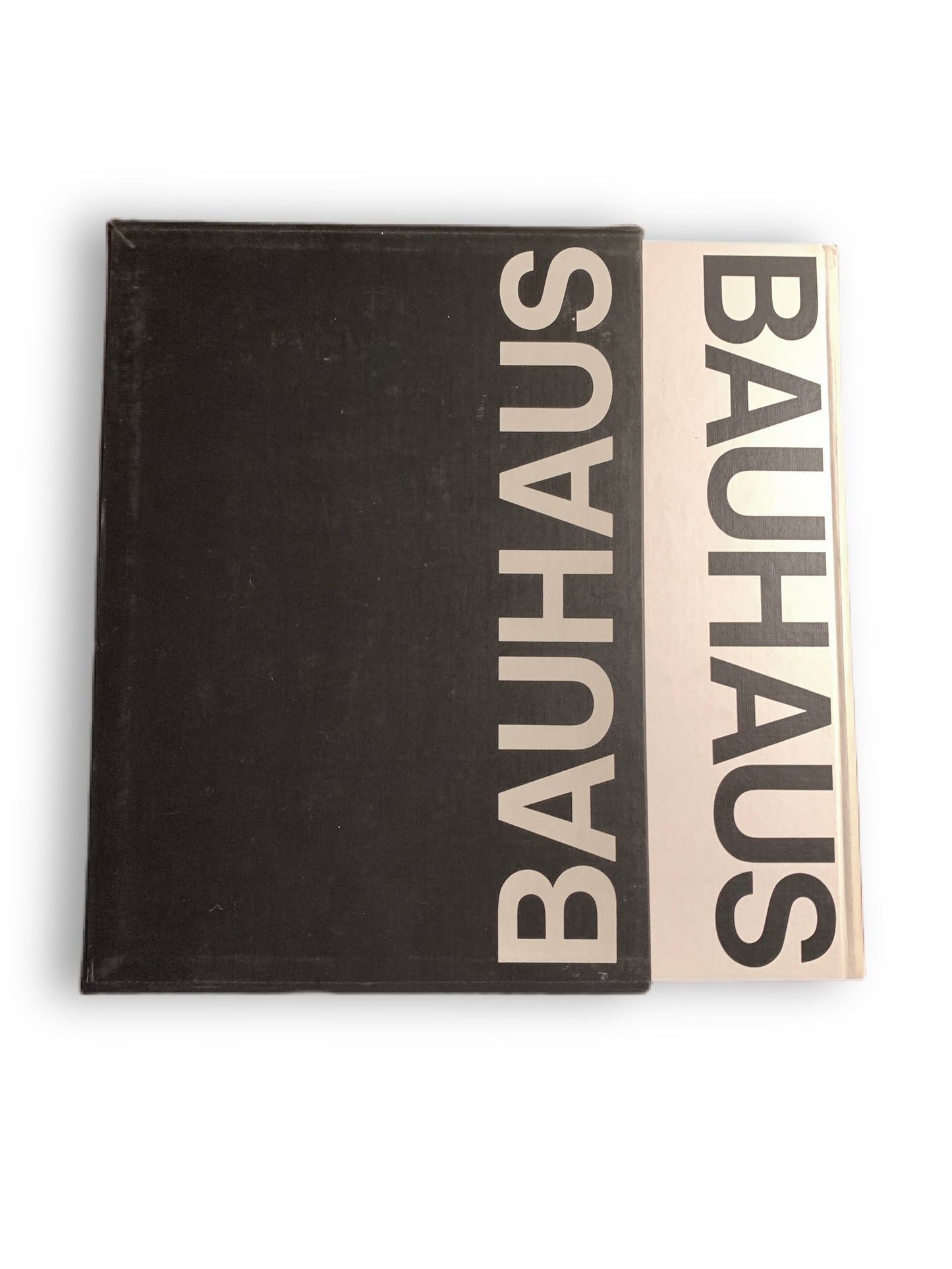 BAUHAUS: Weimar, Dessau, Berlin, Chicago by Hans Wingler